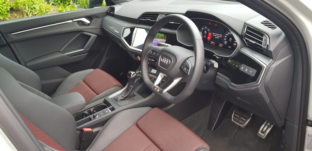 Audi-Q3SB-MM1-Newsgroup-Motoring